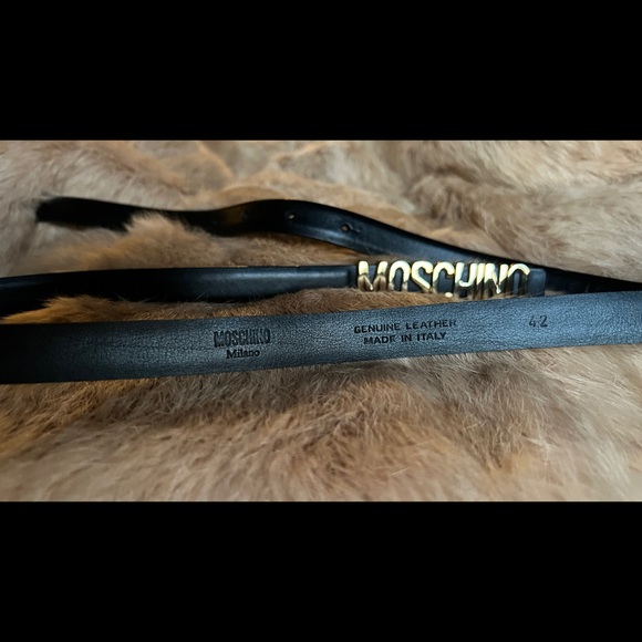 Authentic Moschino Belt. - Picture 5 of 5